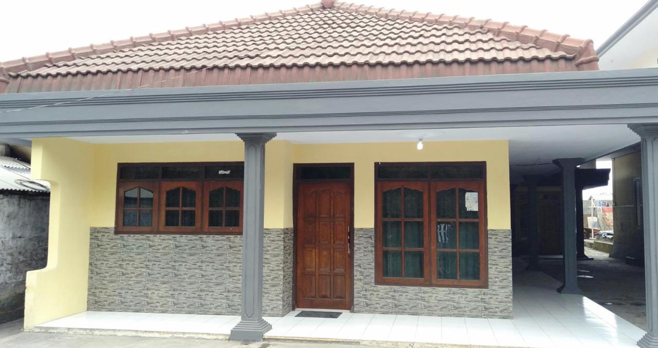 Holiday Home Anggun Bromo Exteriör bild